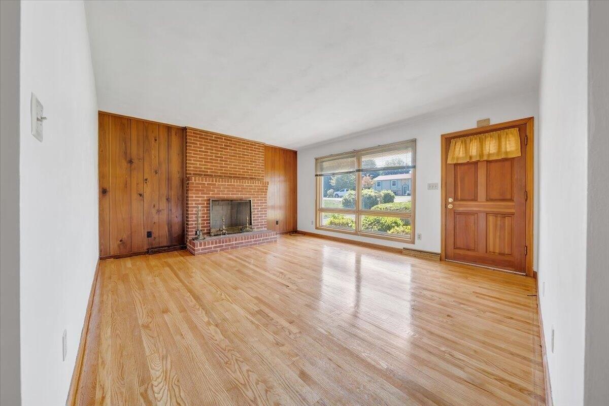 Houston Ave Ne, Roanoke, VA 24012