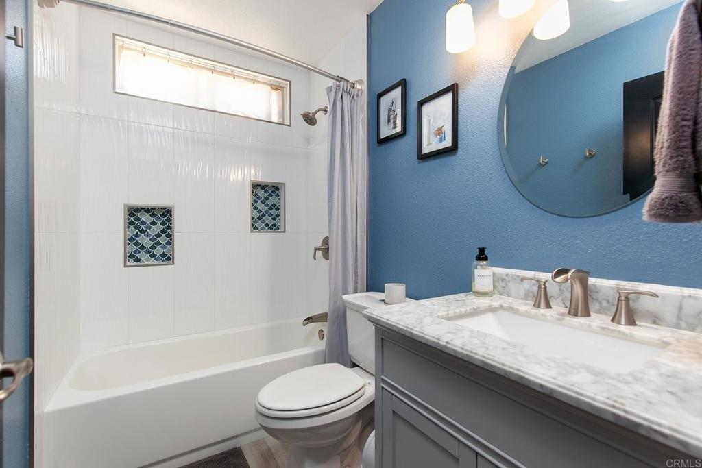 Crestlane Ct, Spring Valley, CA 91977