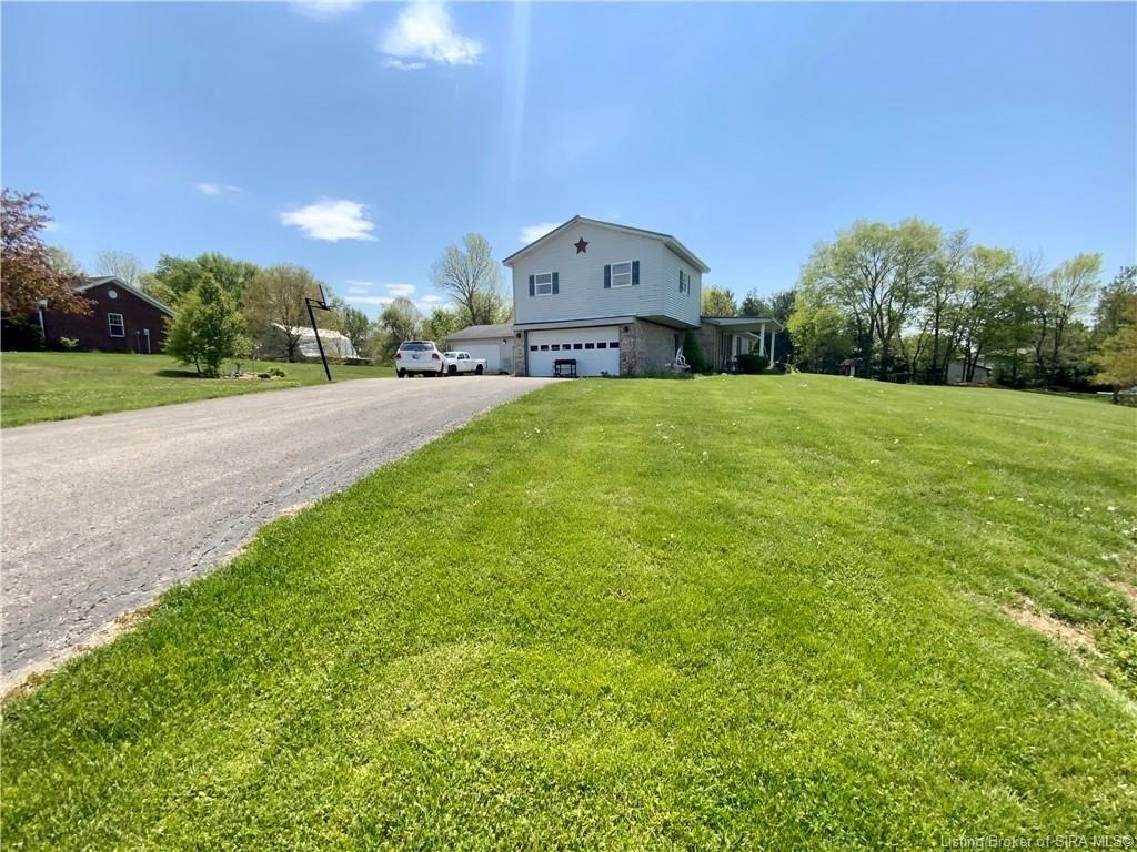 E Randy Ln, Salem, IN 47167