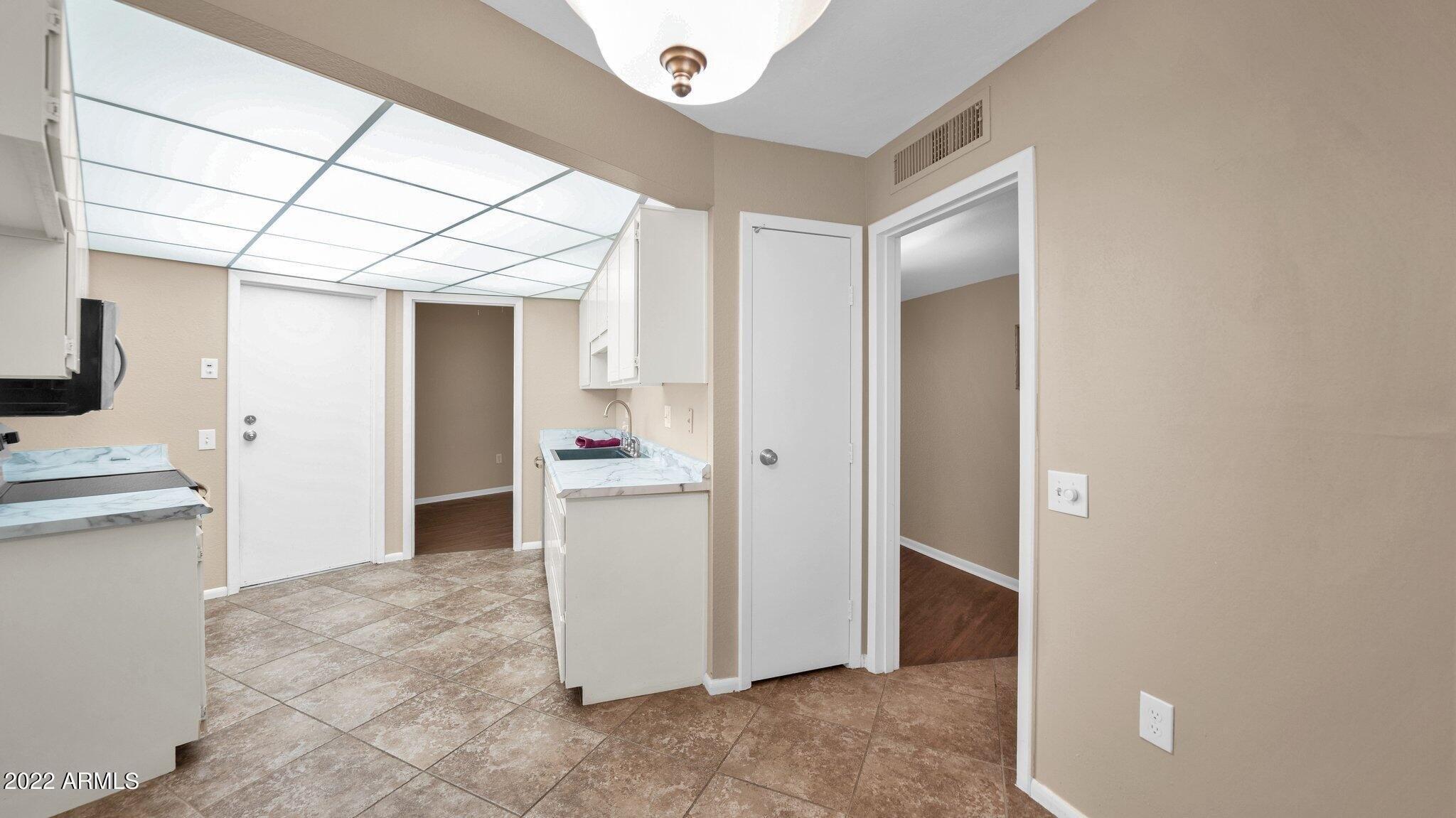 W Topaz Dr, Sun City, AZ 85351