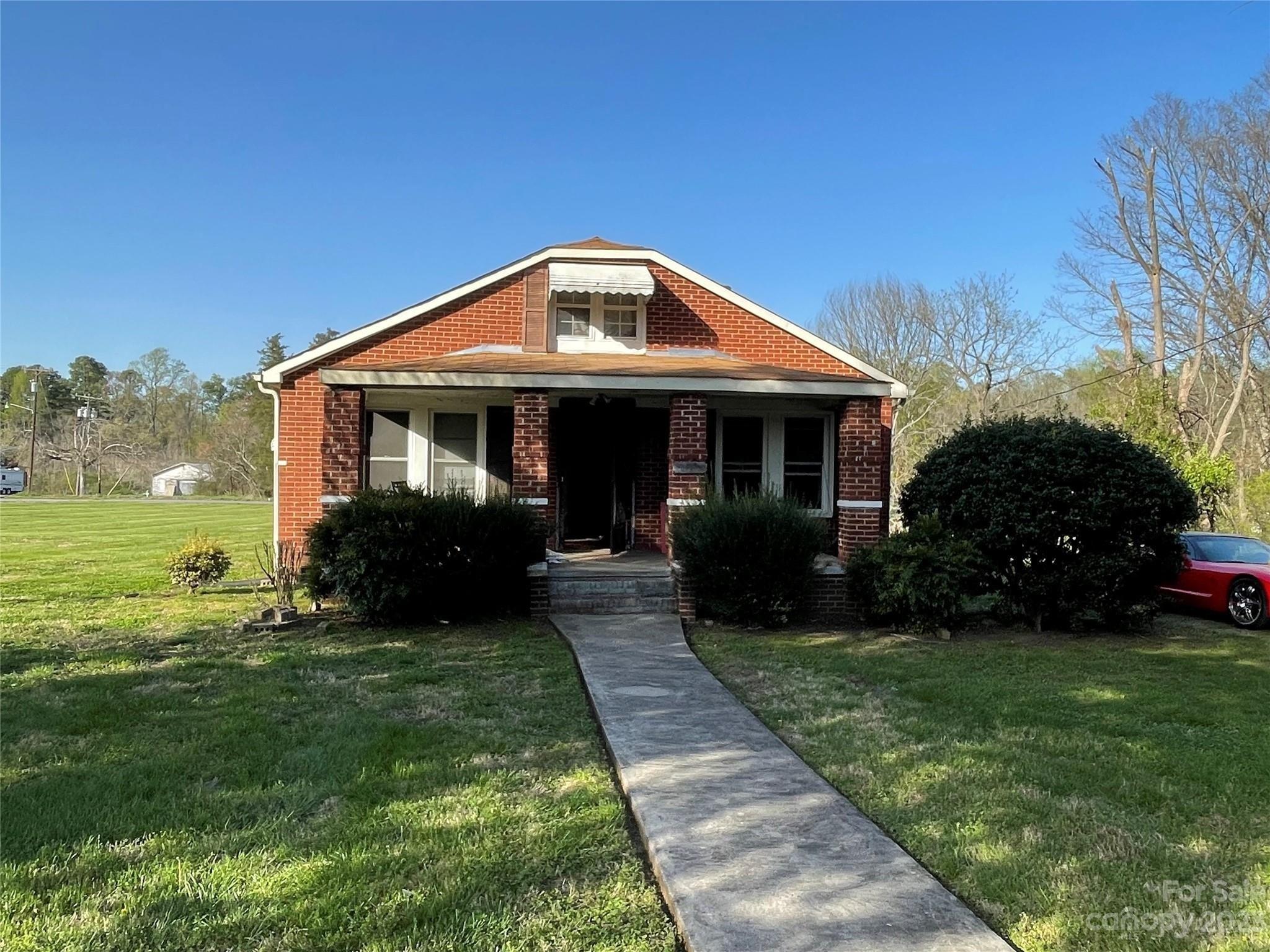 E Main St, Cleveland, NC 27013