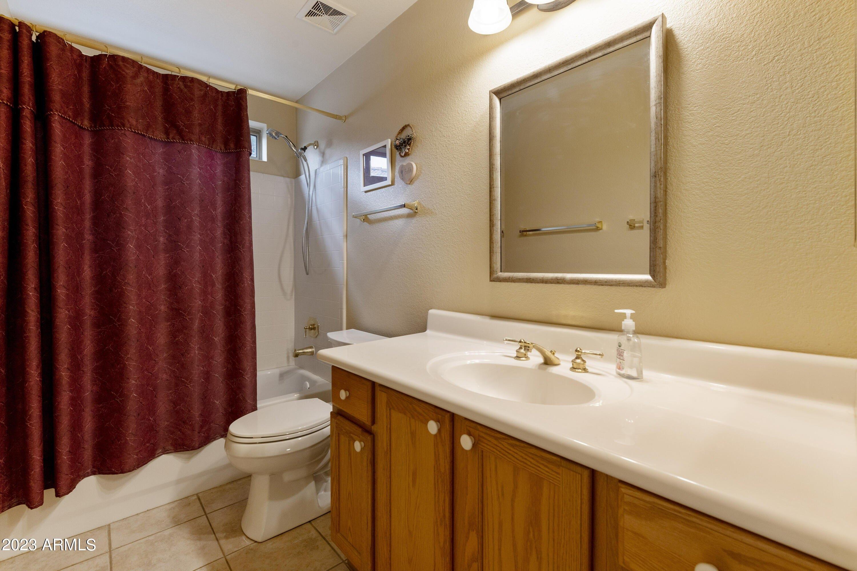 S Berrybrook Dr, Sun Lakes, AZ 85248