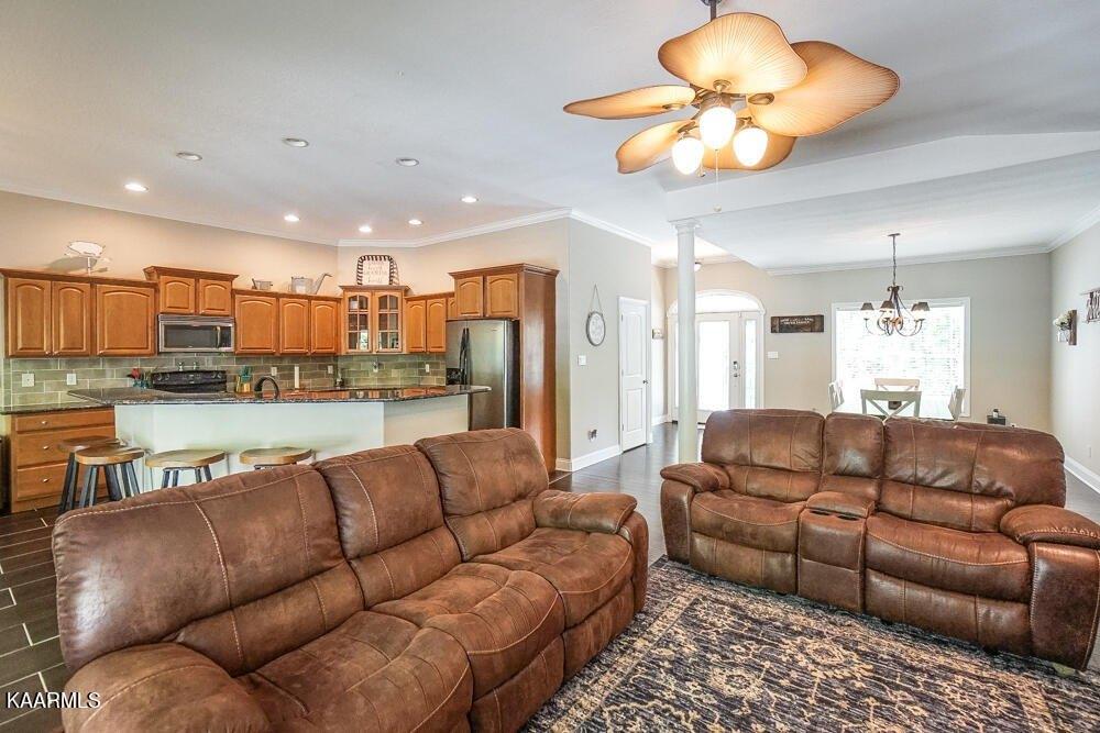 Devictor Dr, Maryville, TN 37801