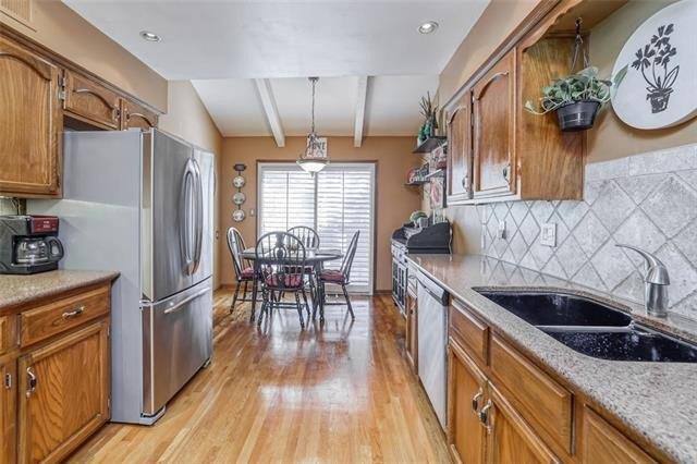 Condolea Dr, Leawood, KS 66209