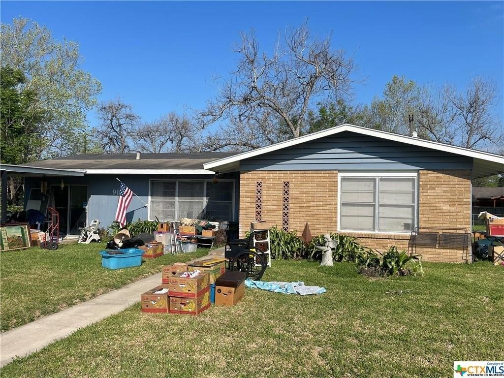 Fern Ln, Victoria, TX 77904
