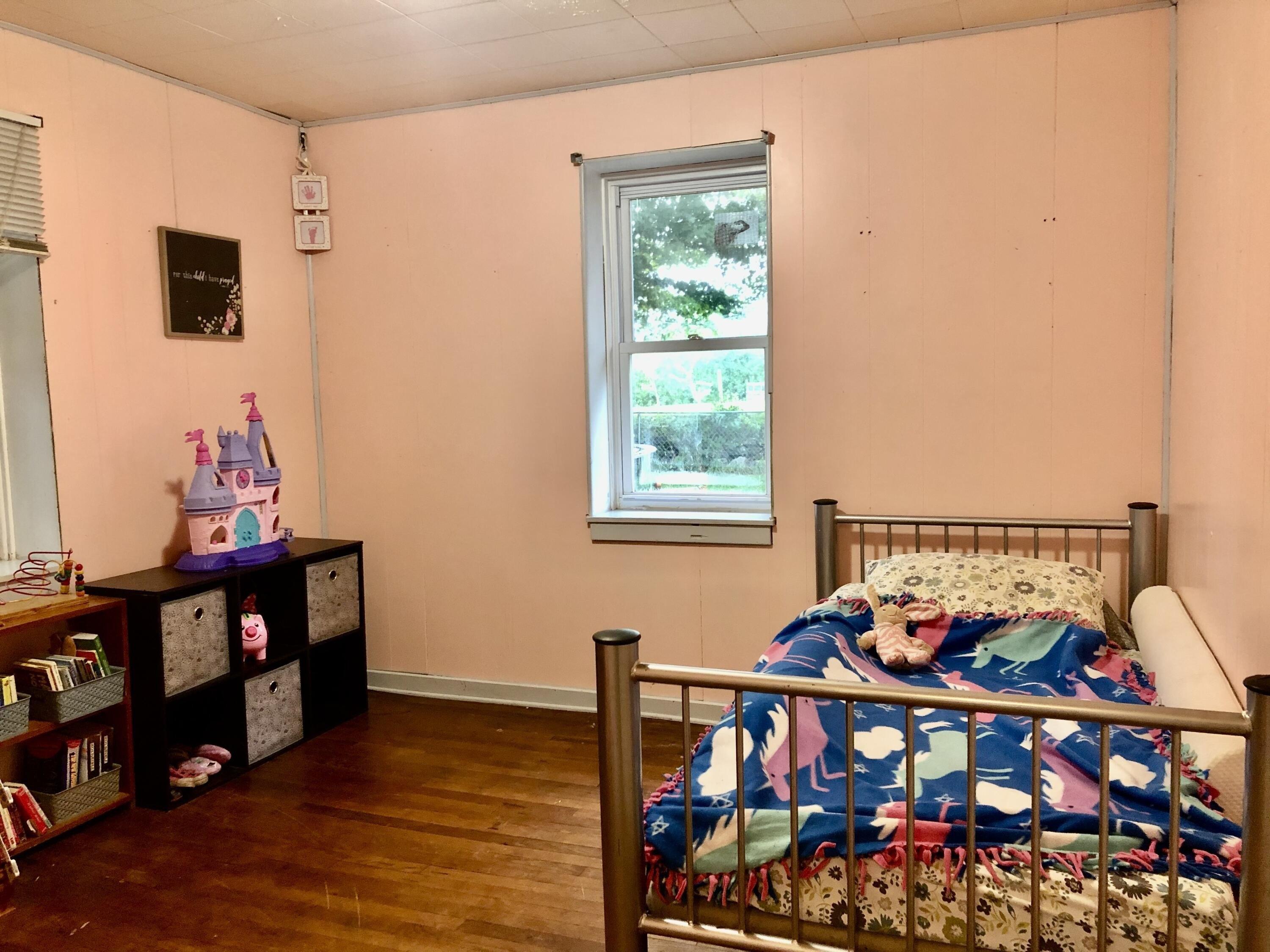 N Main St, Casnovia, MI 49318