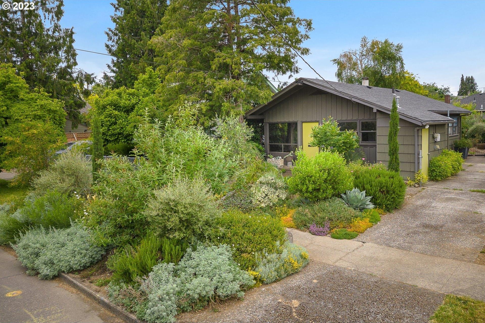 N Leonard St, Portland, OR 97203