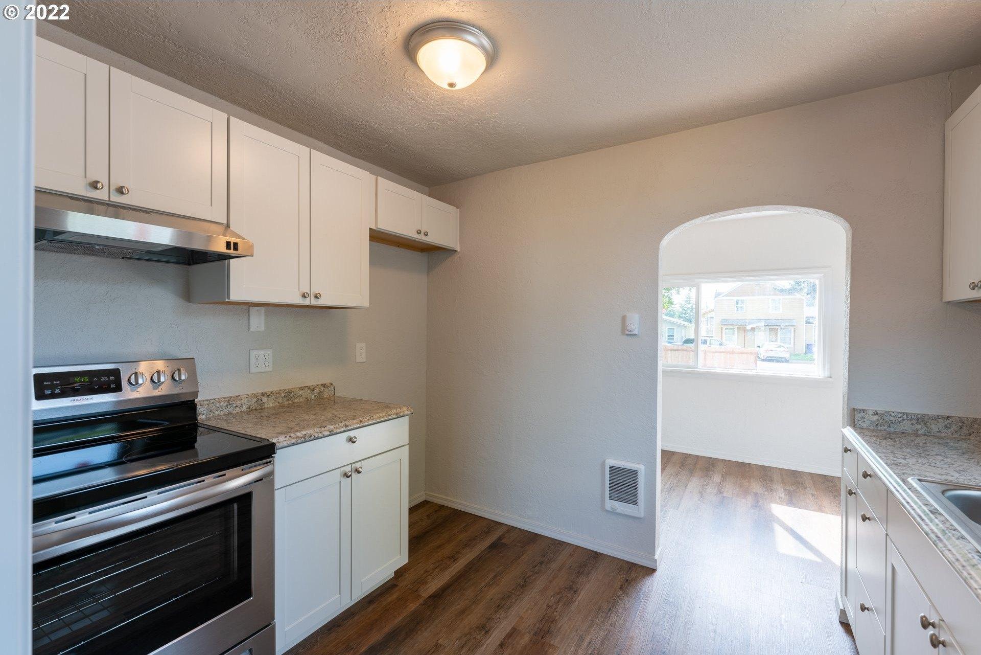 Nw 3rd Ave, Kelso, WA 98626