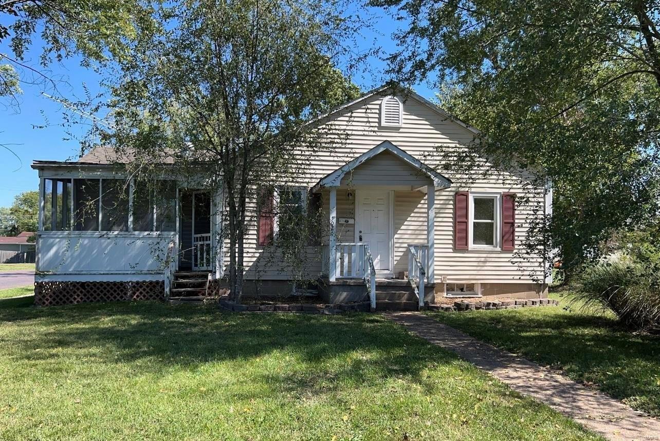 S 3rd St, Pacific, MO 63069