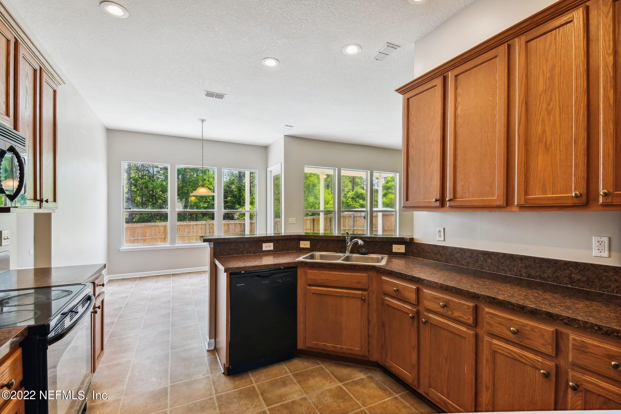 Bembridge Mill Dr, Jacksonville, FL 32244