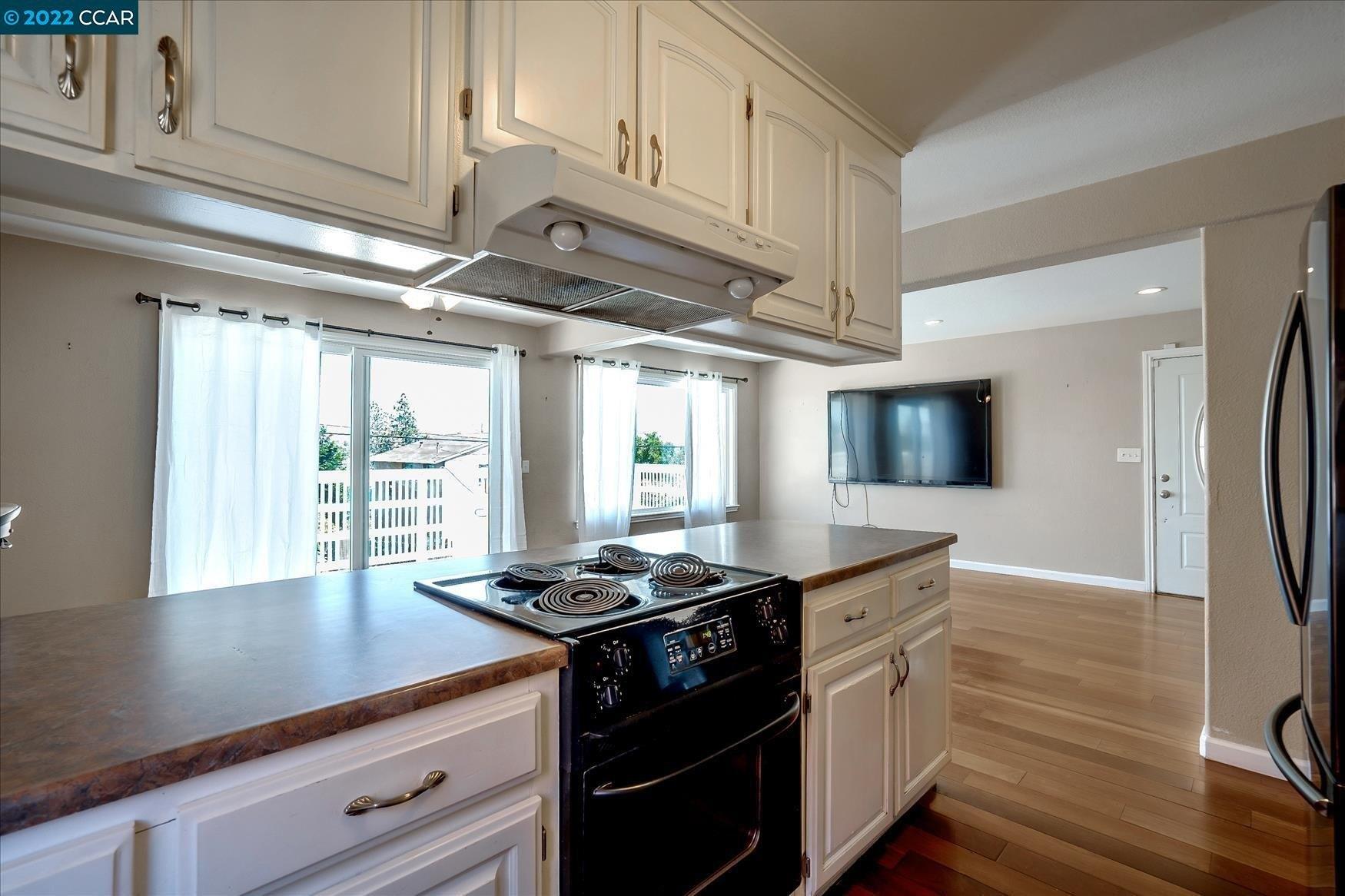 San Carlos St, Martinez, CA 94553