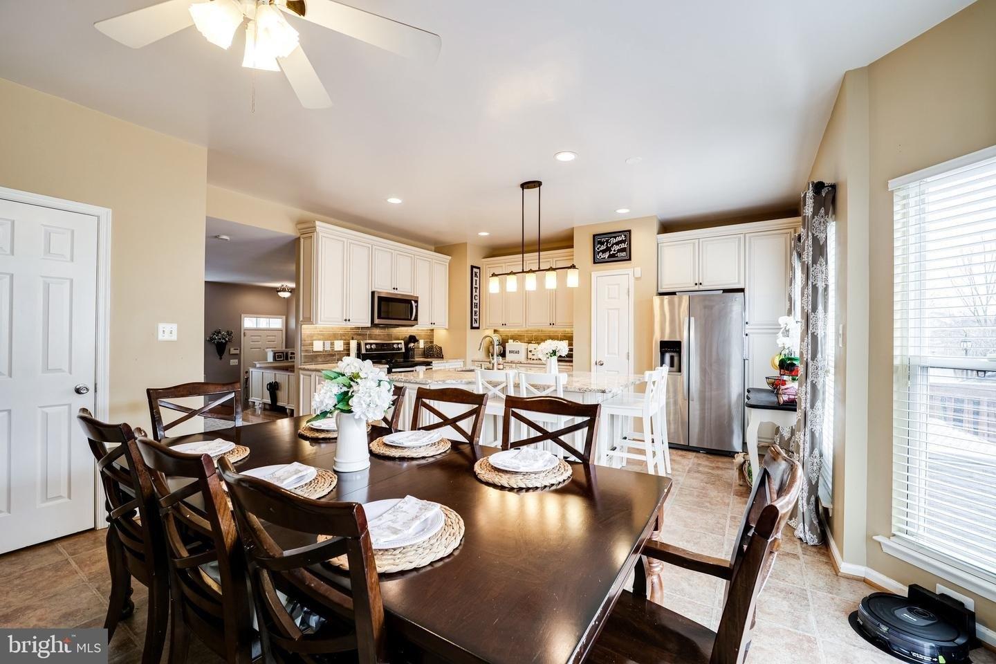 Desiree St, Alexandria, VA 22315