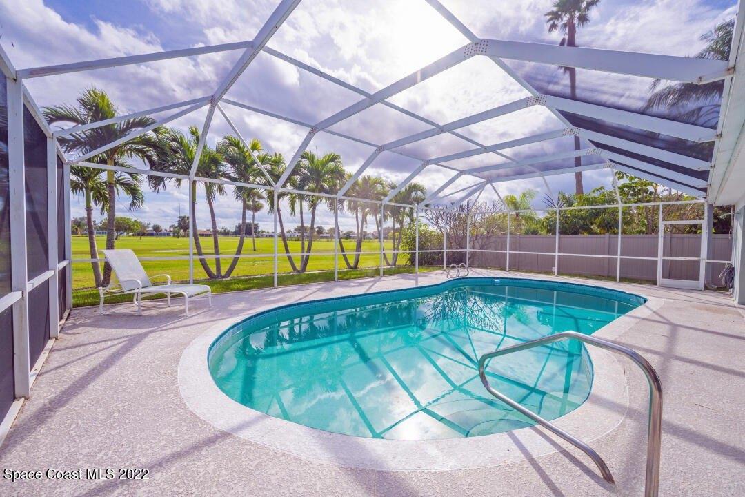 Country Club Rd, Cocoa Beach, FL 32931