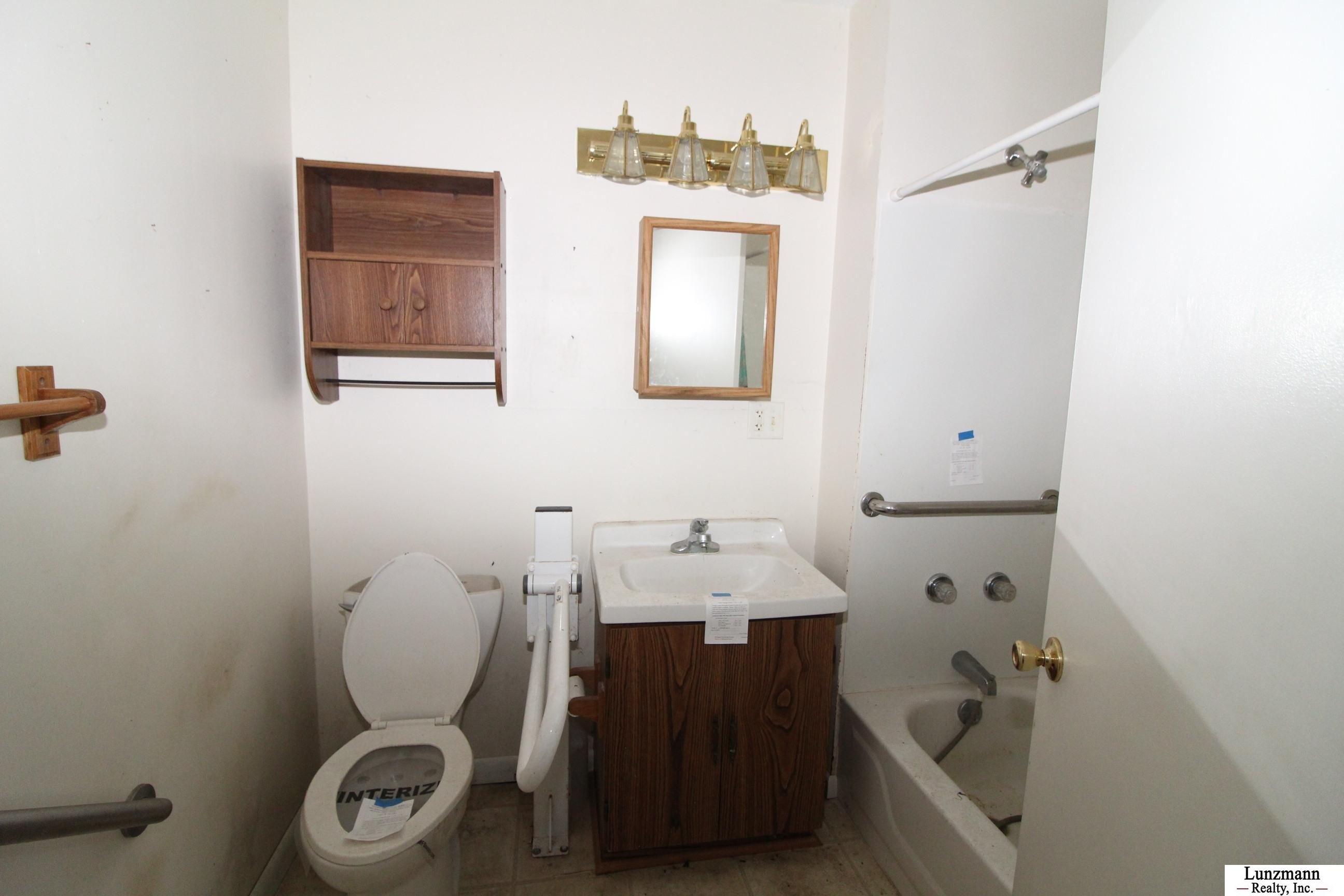 K St, Auburn, NE 68305