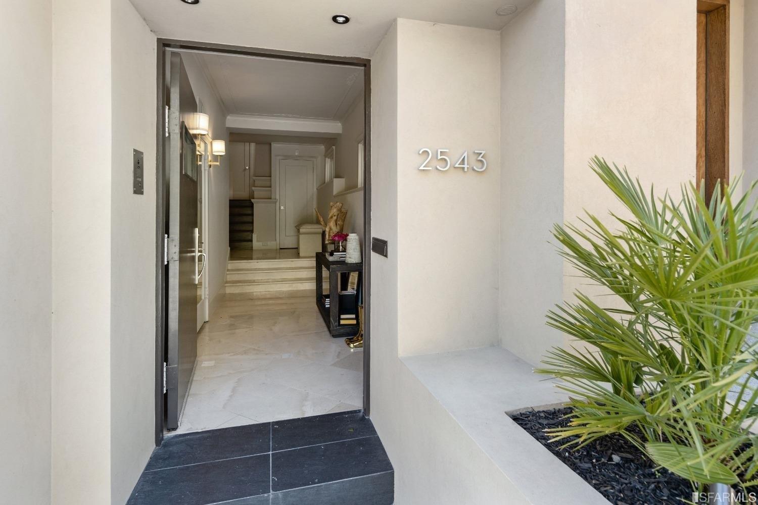 Vallejo St, San Francisco, CA 94123