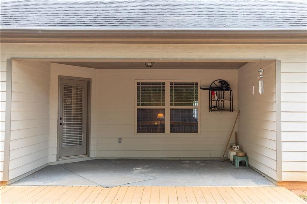 Marthas Ct, Opelika, AL 36801