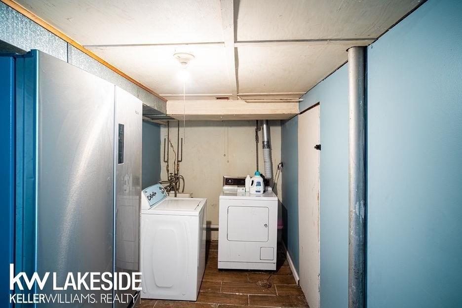 S Holly Way, Lansing, MI 48910