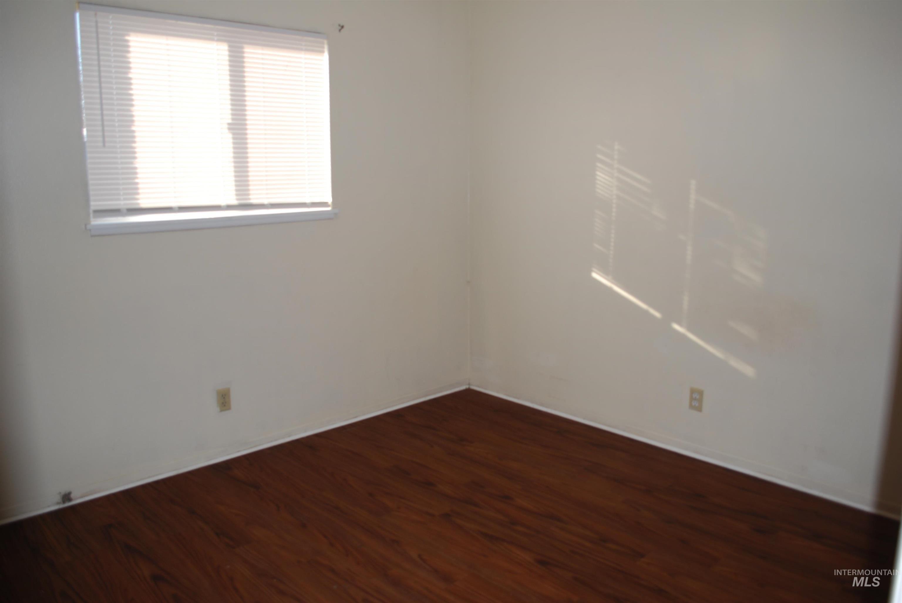 E Sherman Ave, Nampa, ID 83686