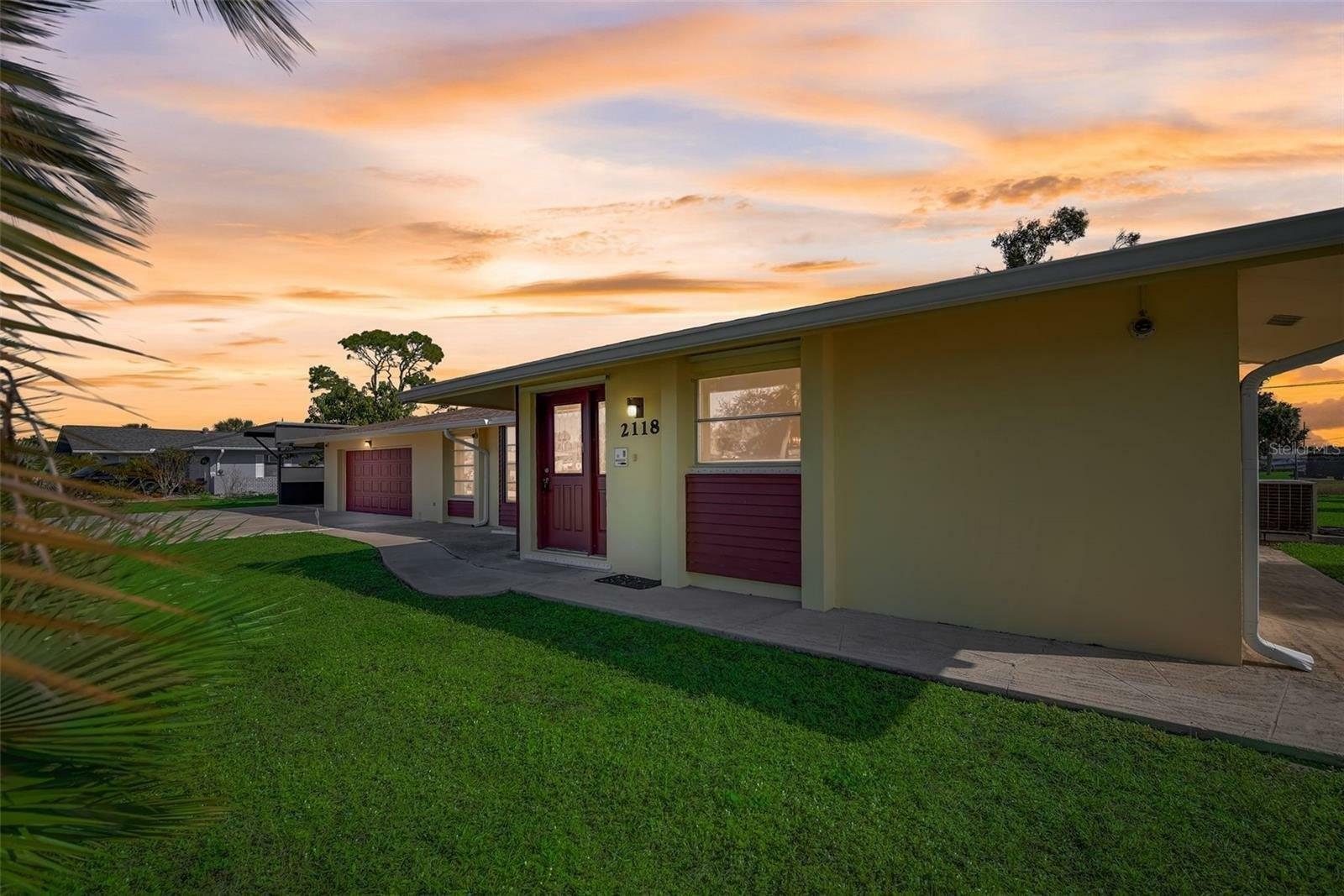 Aaron St, Port Charlotte, FL 33952
