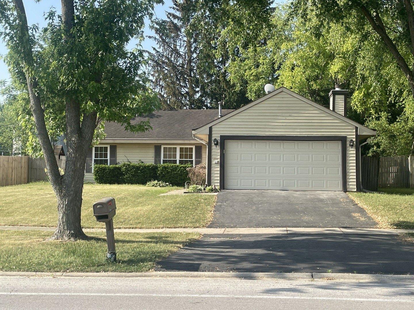 Mack Rd, Warrenville, IL 60555