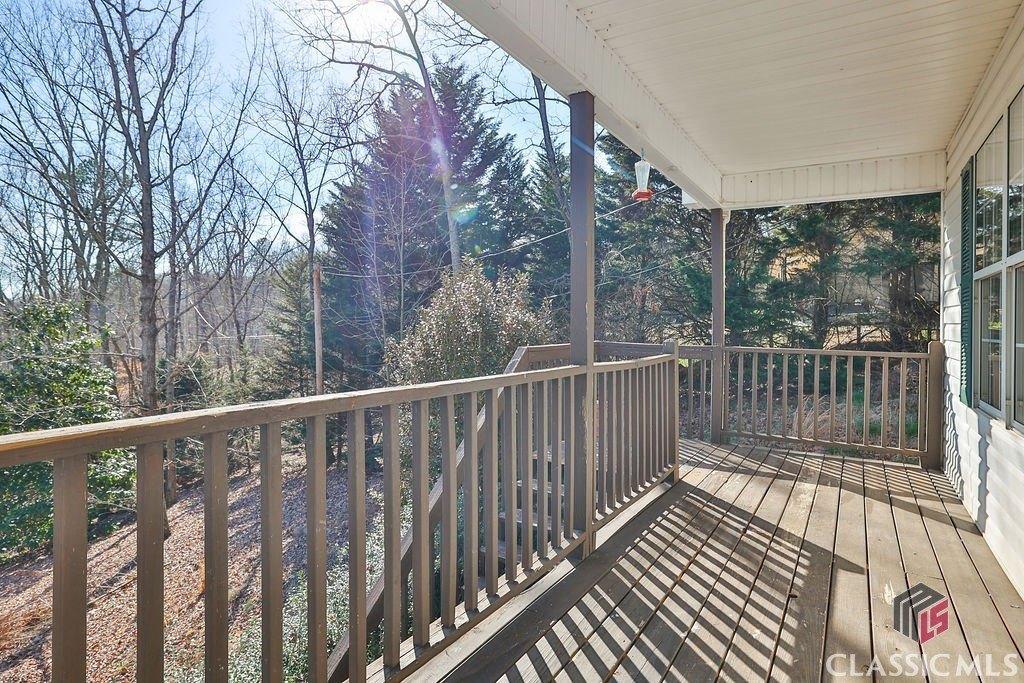 Lakeside Ct, Gainesville, GA 30506