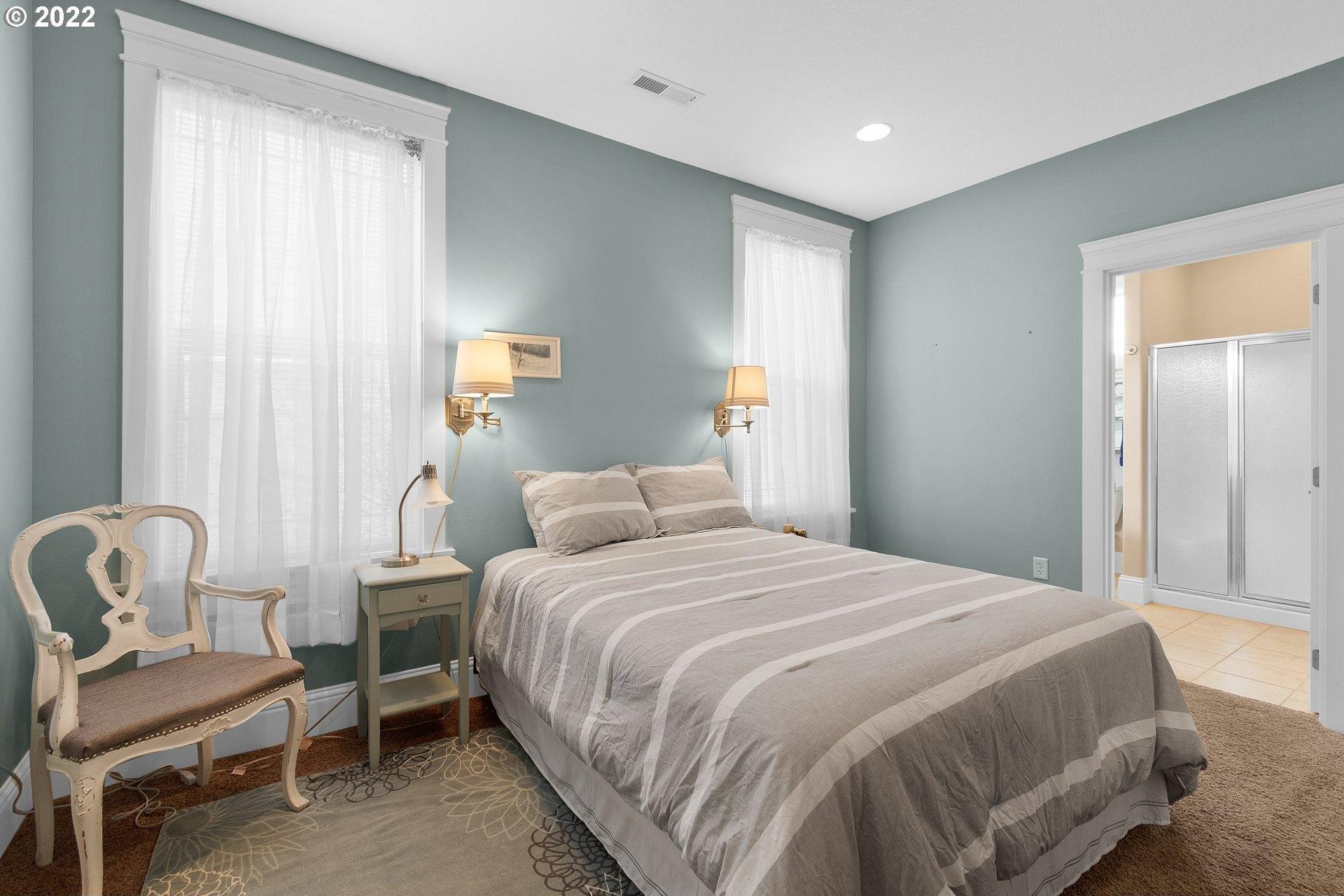 Willow Pointe Loop, Longview, WA 98632