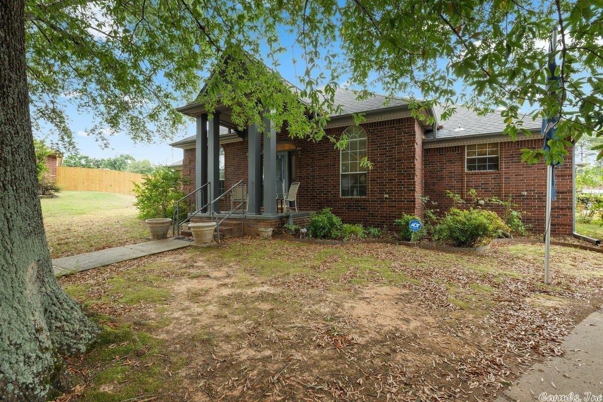 Haley Ln, Conway, AR 72034