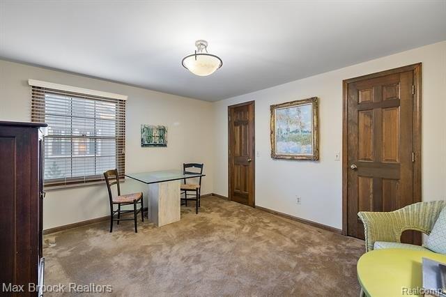 Village Dr, Beverly Hills, MI 48025