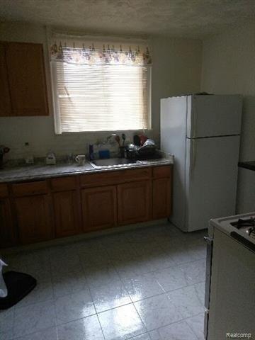 Devonshire Rd, Detroit, MI 48224