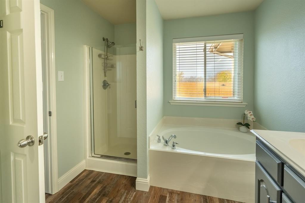 Zoe St, Royse City, TX 75189