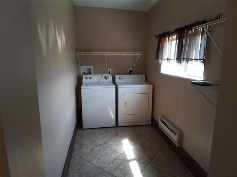 Locust St, Ambridge, PA 15003