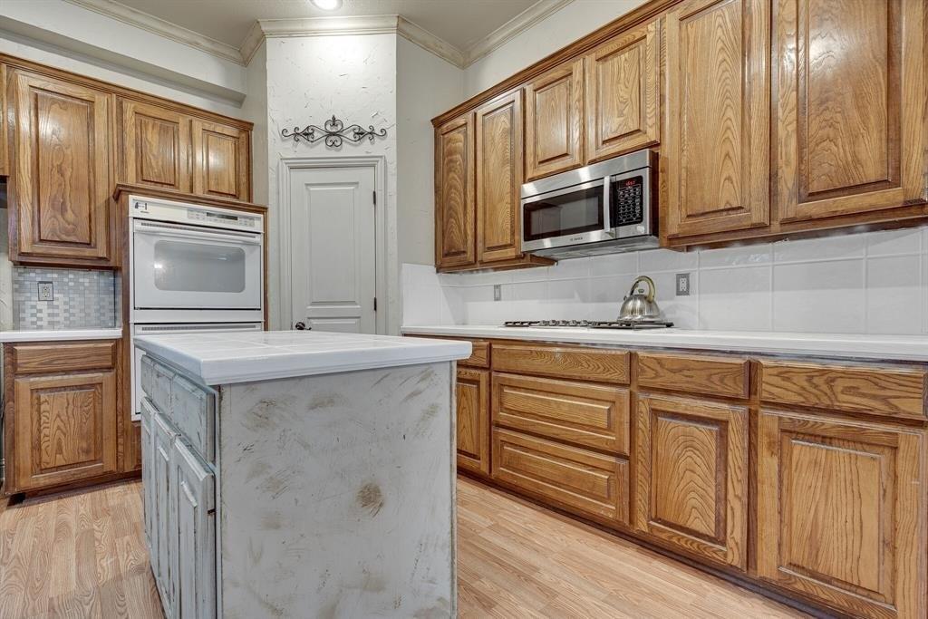 Southwood Dr, Lewisville, TX 75077