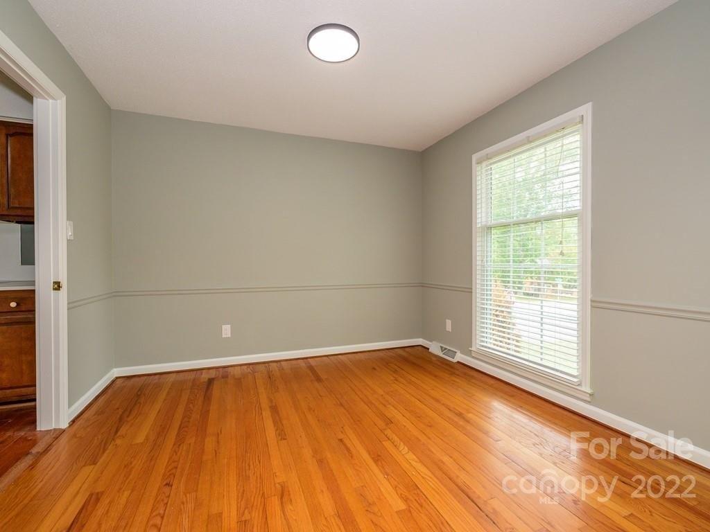 Gardner Park Dr, Gastonia, NC 28054