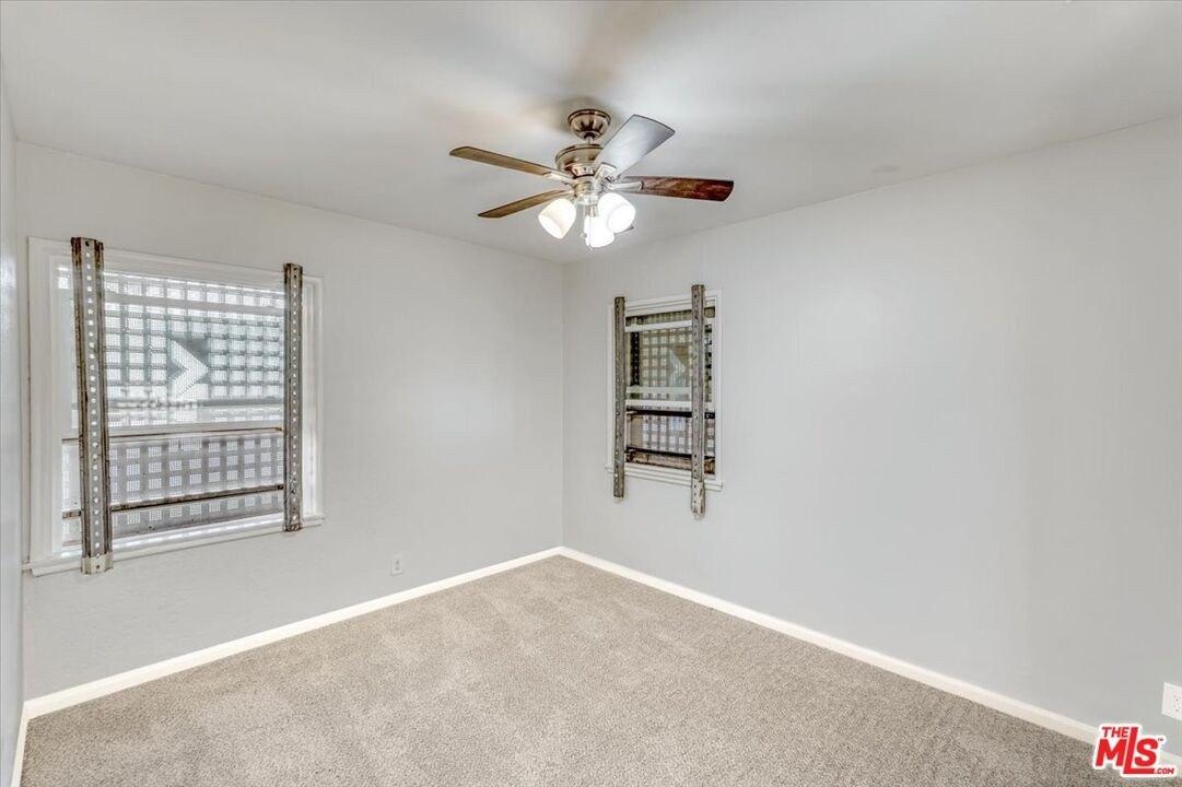 Orion Ave, Mission Hills, CA 91345