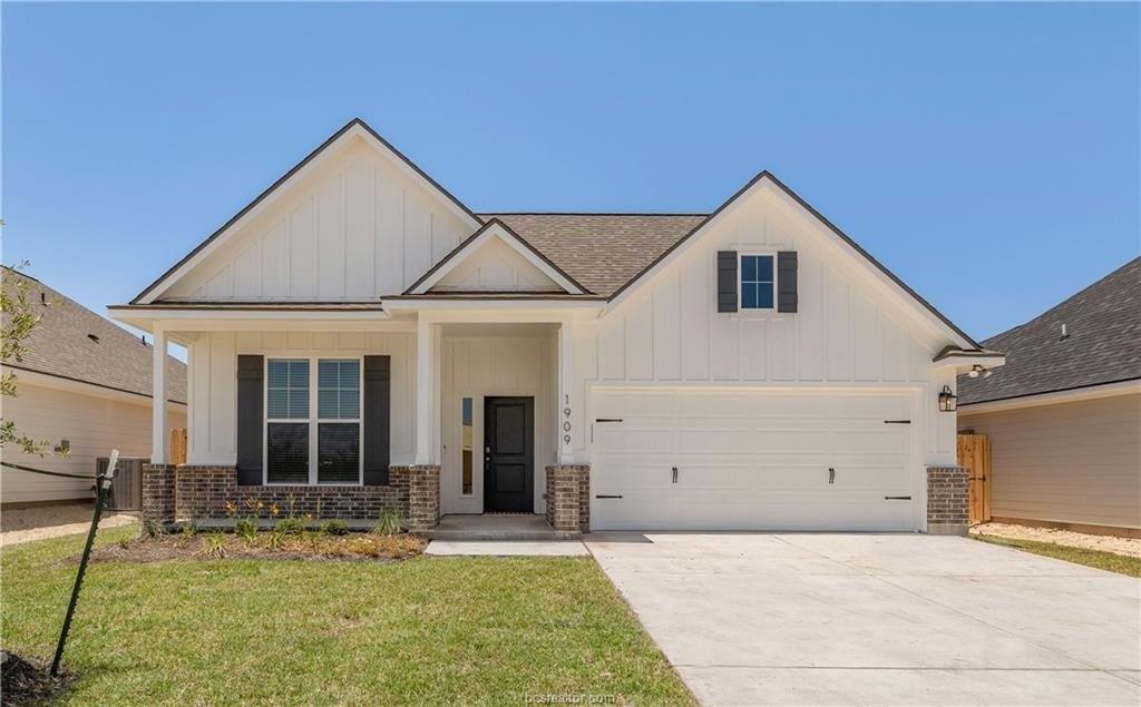 Pinemont View Dr, Bryan, TX 77807