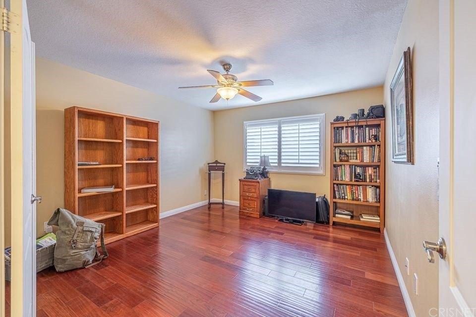 W Avenue J4, Lancaster, CA 93536