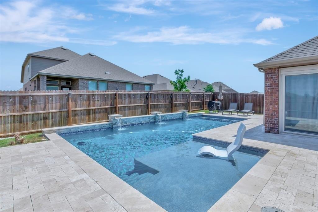 Blaze St, Aubrey, TX 76227