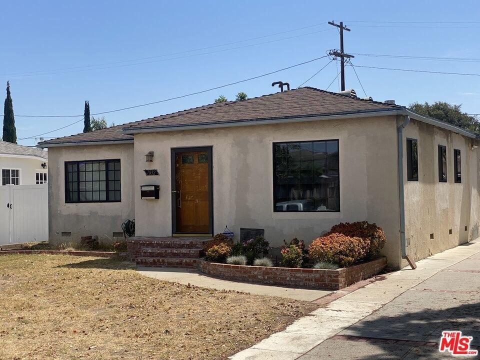 Croydon Ave, Los Angeles, CA 90045