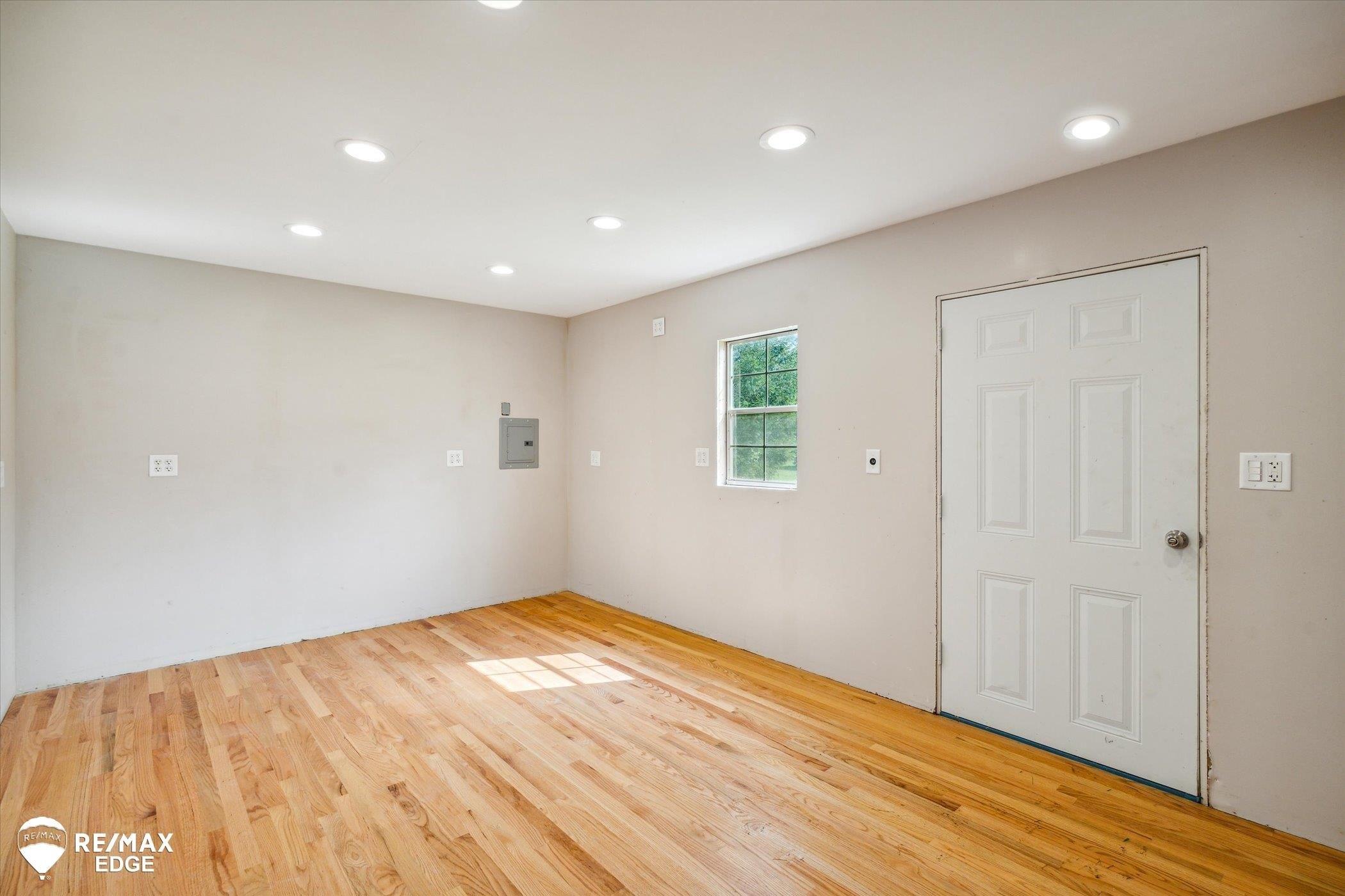 Frances Rd, Otisville, MI 48463
