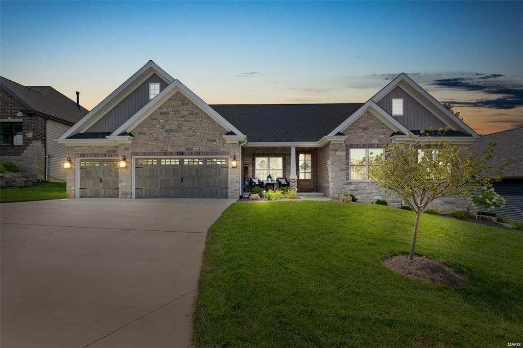 Prominence Point Ct, Wentzville, MO 63385