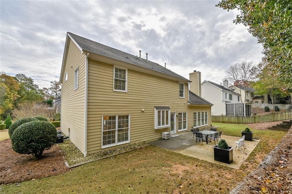Tynewick Dr Ne, Roswell, GA 30075