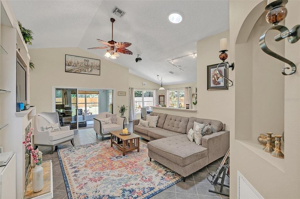 Sandpebble Pl, Sanford, FL 32771