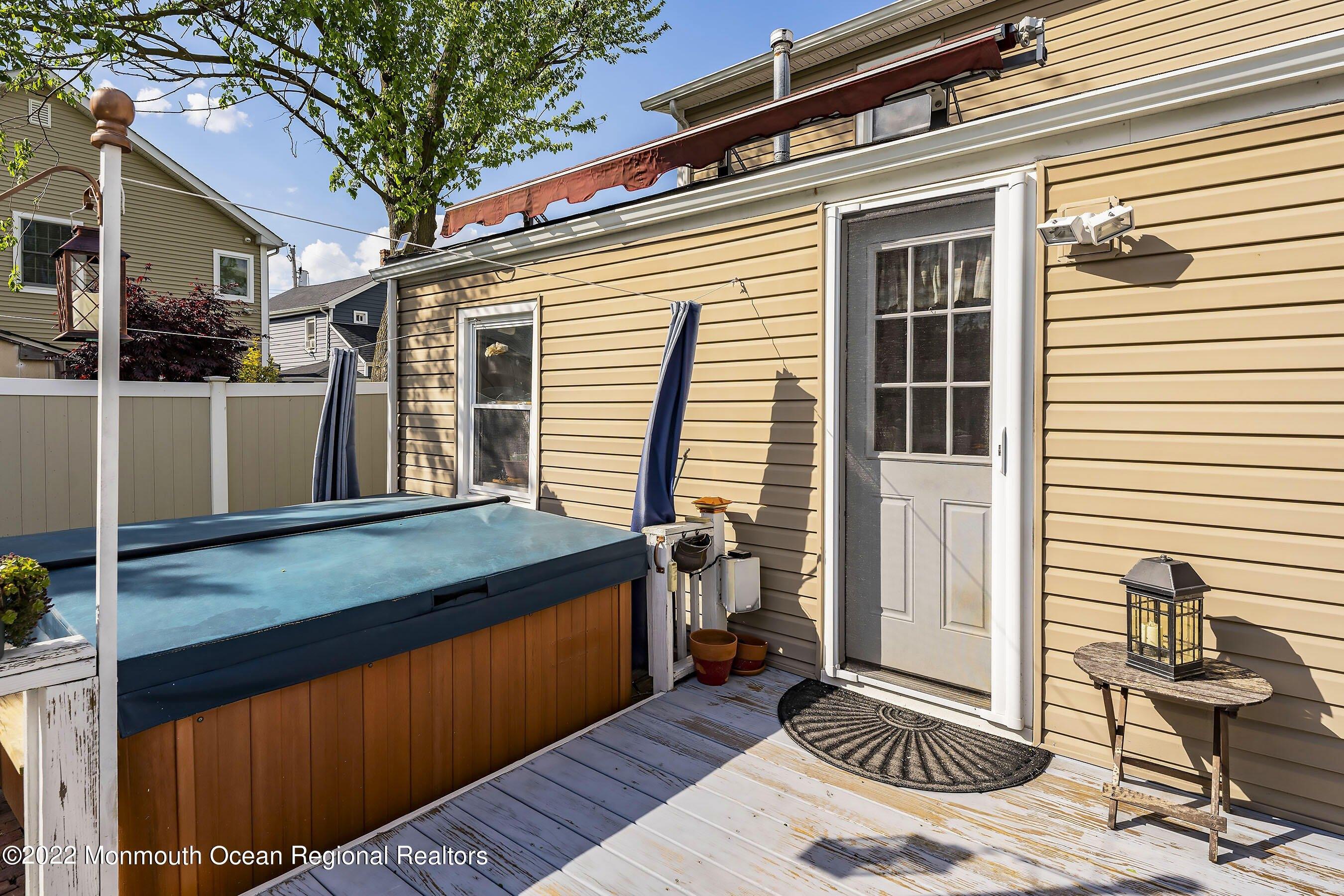 Clinton St, Matawan, NJ 07747
