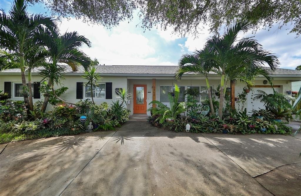 17th Ter N, Saint Petersburg, FL 33710