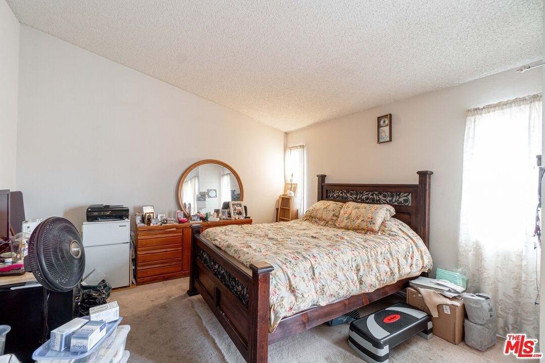 Anzac Cir, Compton, CA 90220