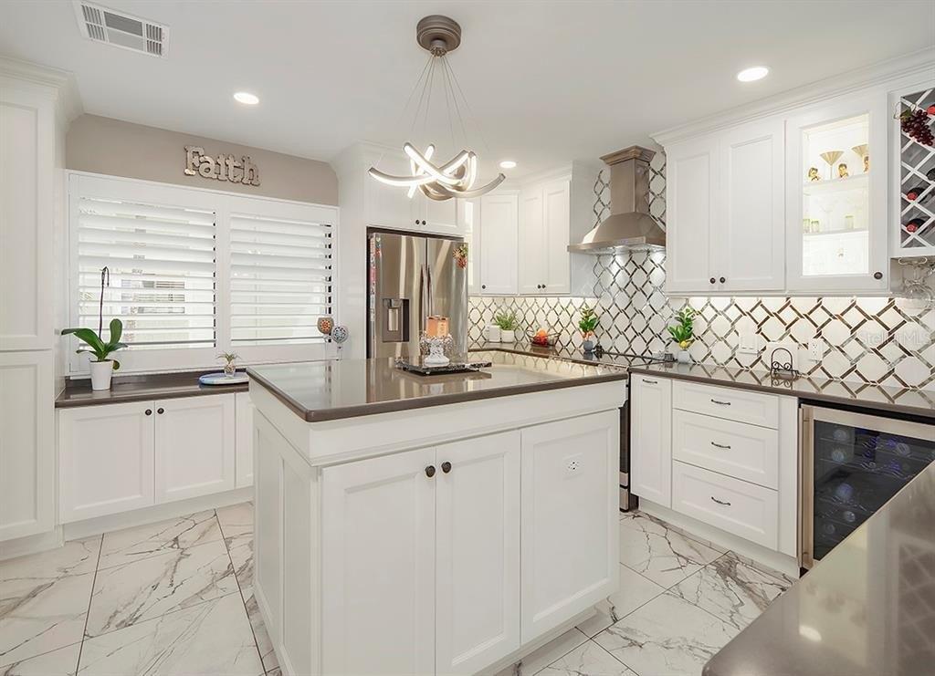 Sandy Hook Rd, Treasure Island, FL 33706