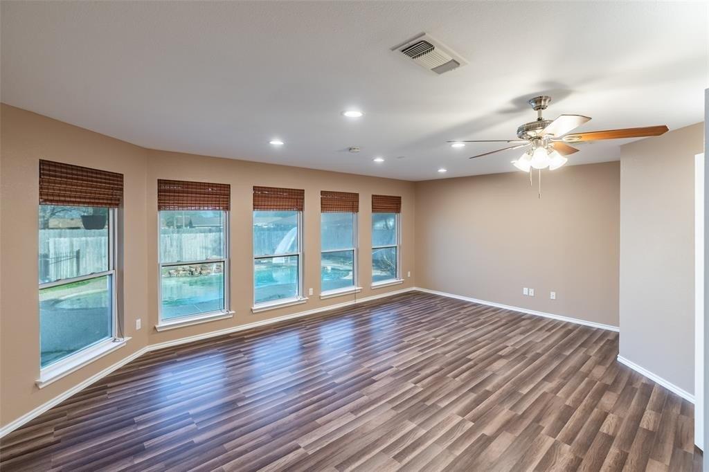 New Haven St, Greenville, TX 75402