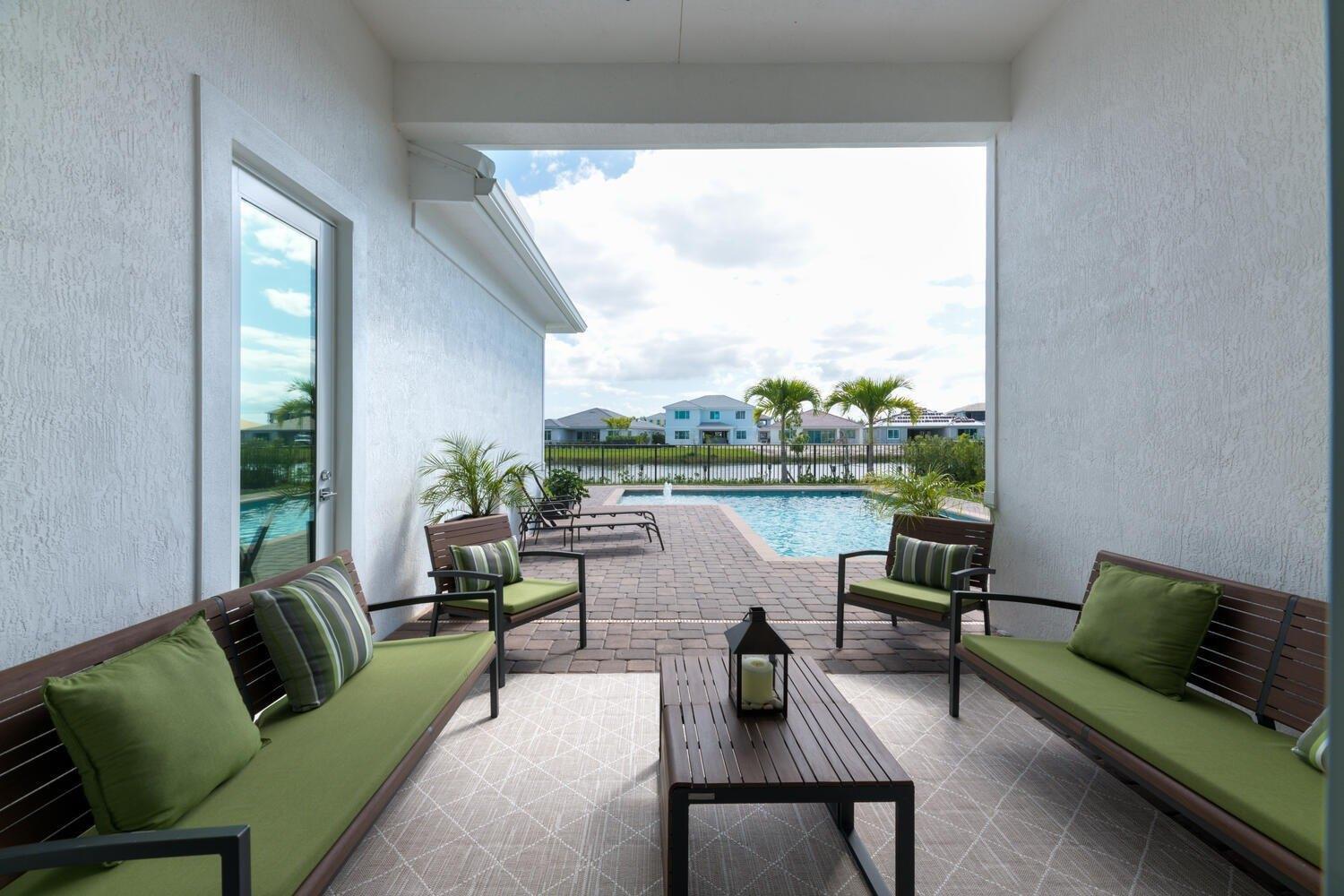 Nautilus Cir, Palm Beach Gardens, FL 33412