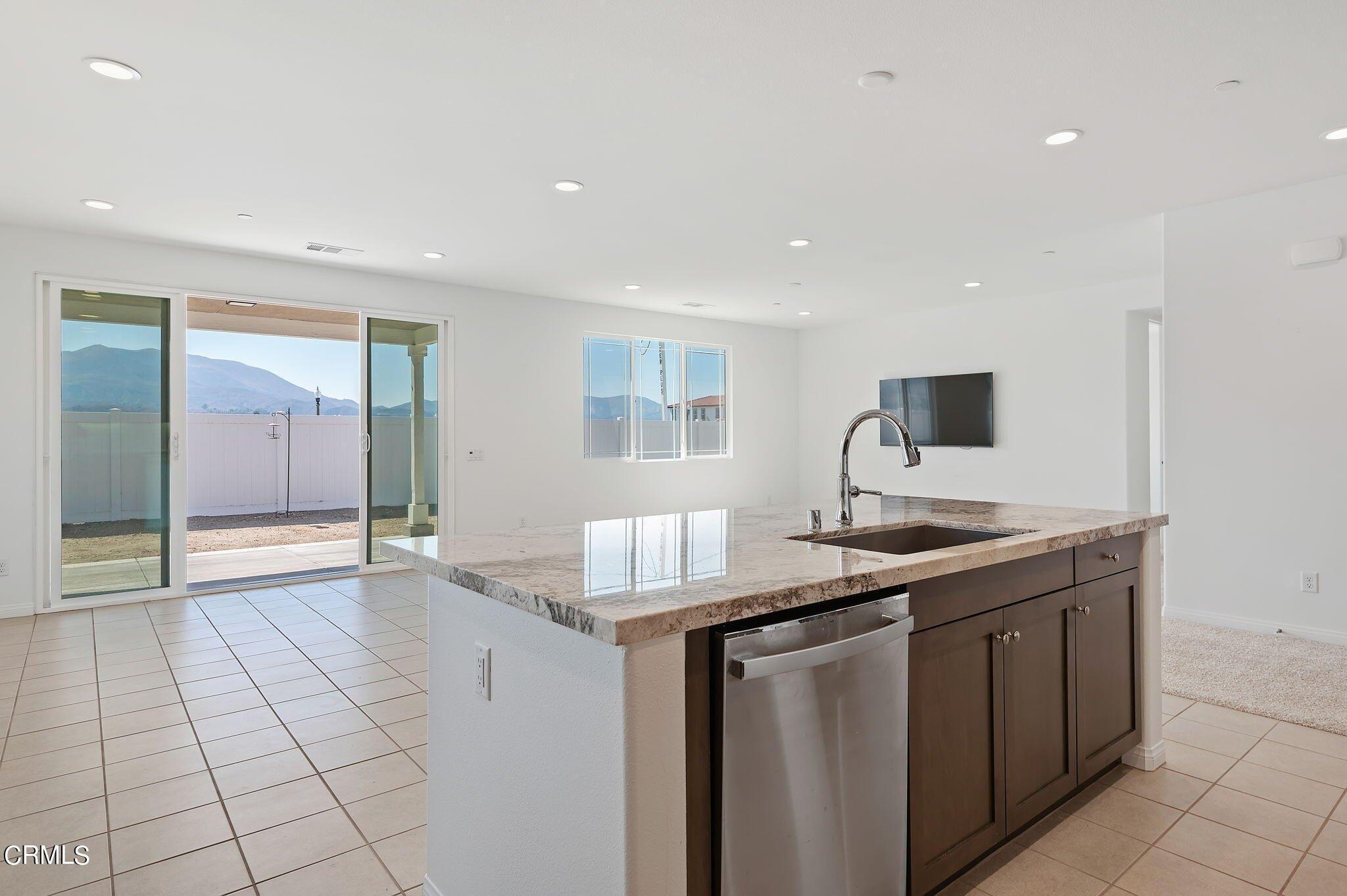 Azalea St, Fillmore, CA 93015