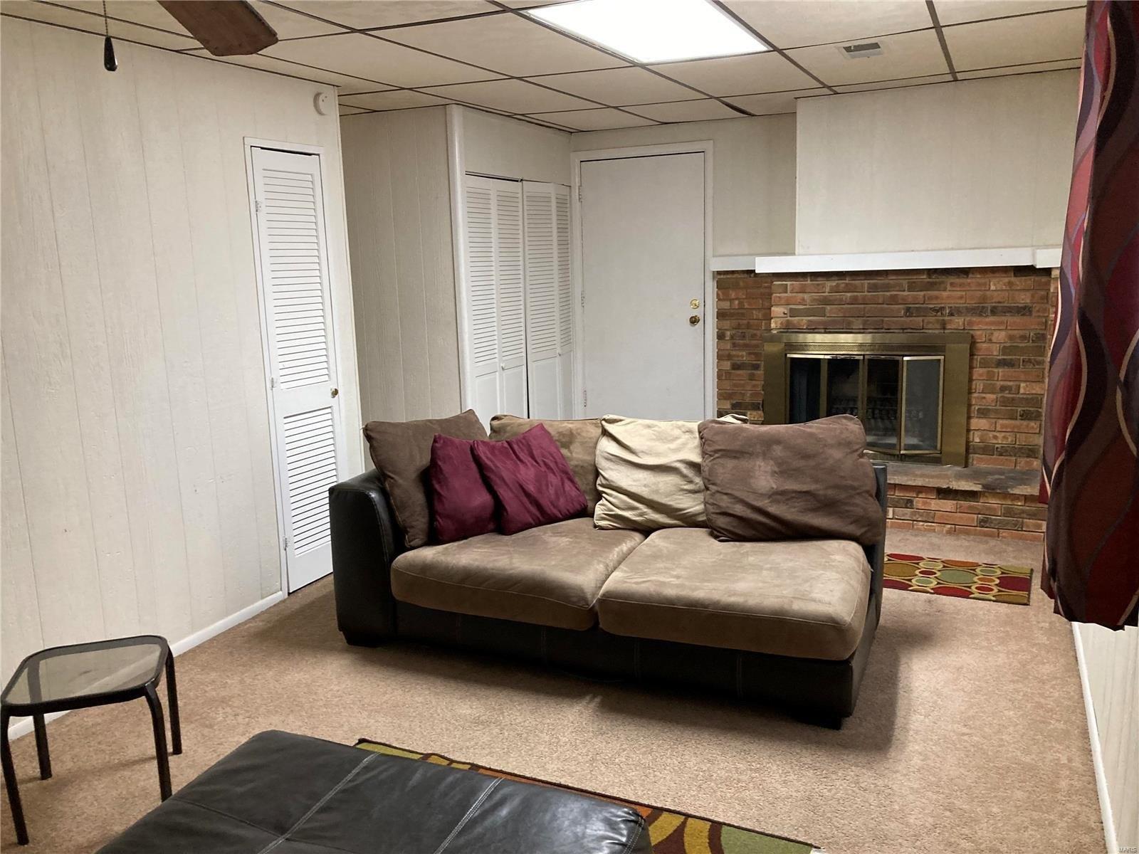 Old Collinsville Rd, Fairview Heights, IL 62208